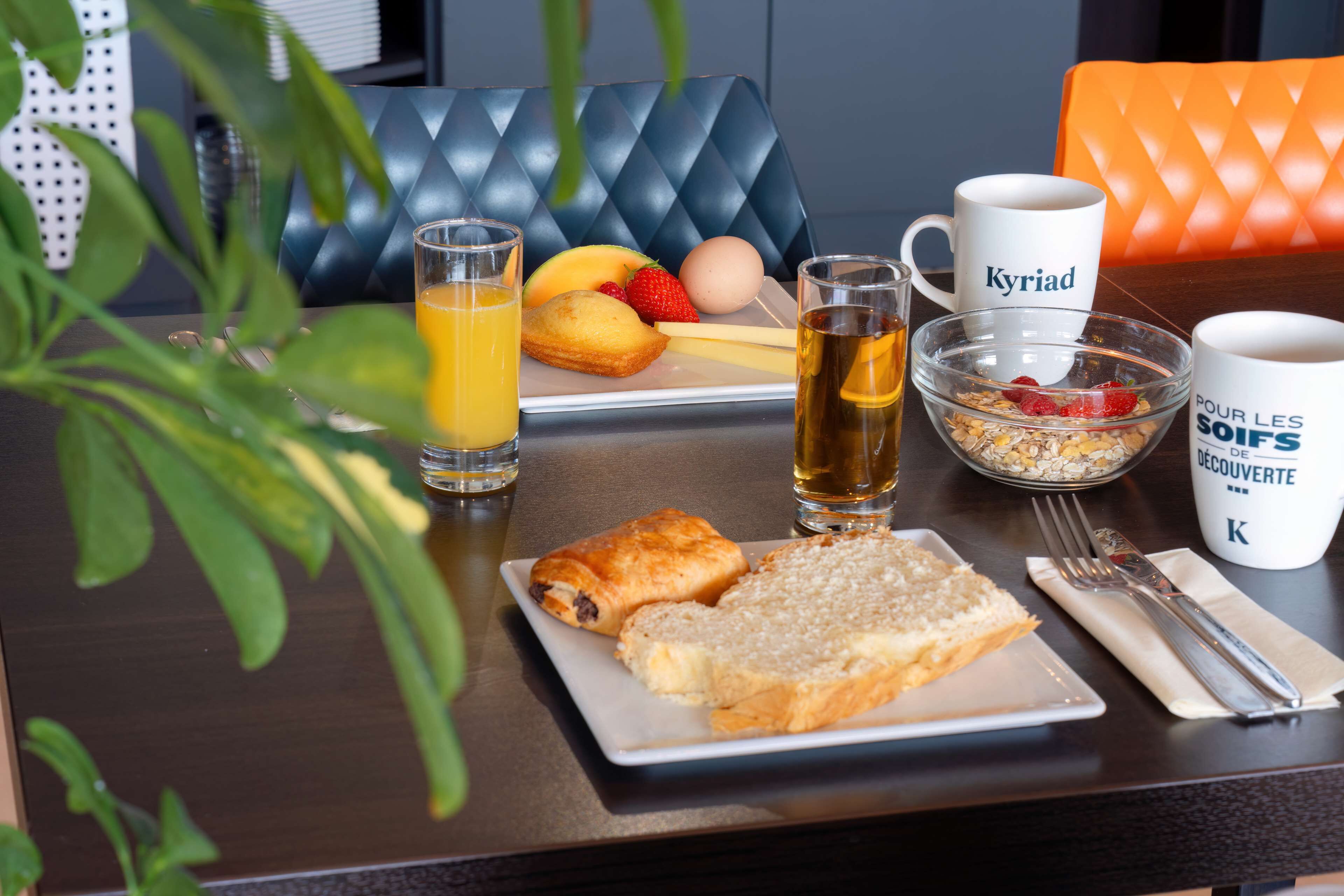 daily buffet breakfast (eur 12.9 per person)