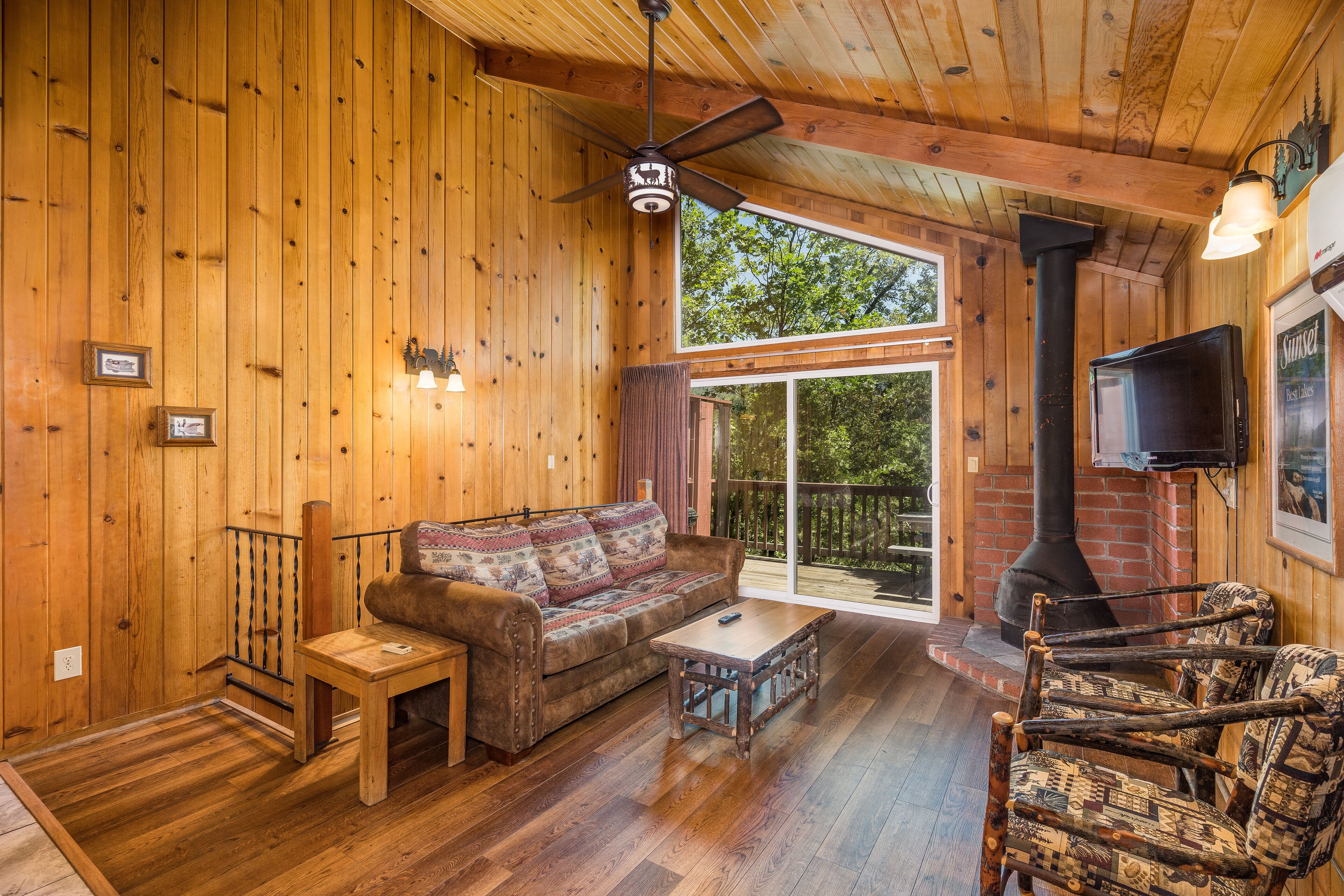 Standard Chalet, 1 King Bed with Sofa bed, Fireplace | Living room | 32-inch flat-screen TV with cable channels, TV