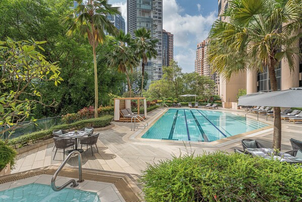 2 outdoor pools, open 9:30 AM to 7:00 PM, free pool cabanas