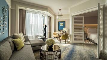 Minibar, in-room safe, desk, laptop workspace