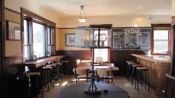 Bar (en la propiedad)