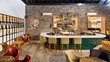 Bar (in der Unterkunft)