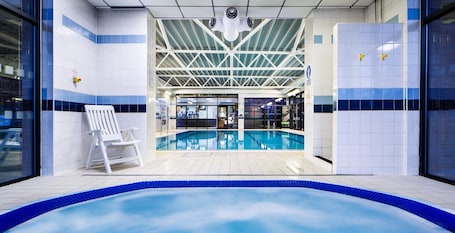 Una piscina cubierta. Holiday Inn Brentwood M25, Jct. 28 by IHG