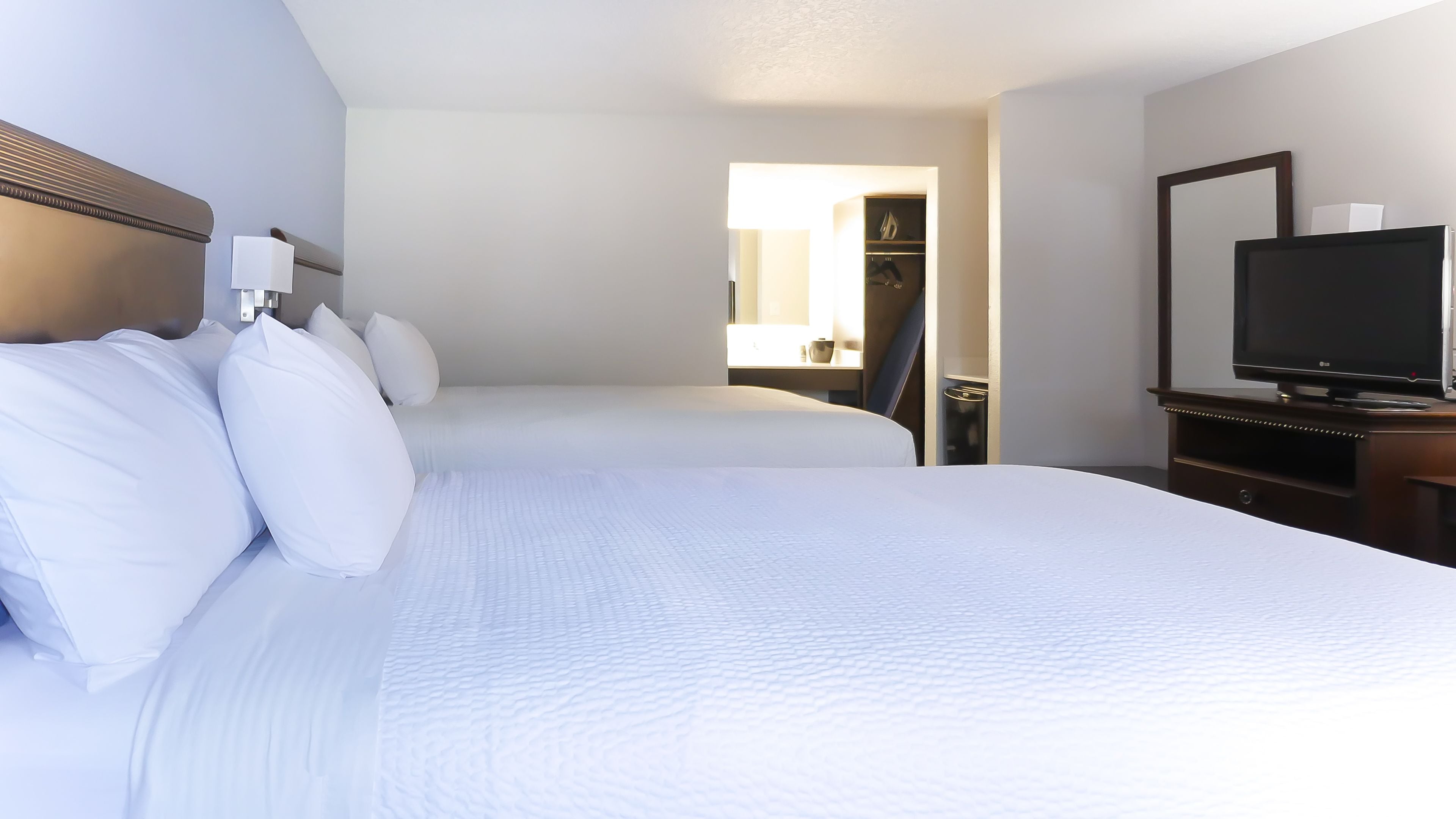 desk, blackout curtains, iron/ironing board, free wifi