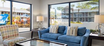 Hotel South Tampa & Suites