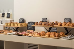 Daily buffet breakfast for a fee