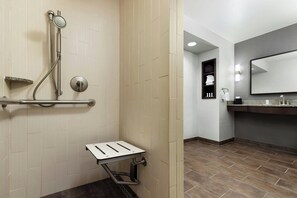Designer-Toilettenartikel, Haartrockner, Handtücher, Seife