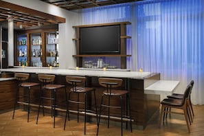 Bar (on property) - Courtyard by Marriott Los Angeles Woodland Hills (Woodland Hills)