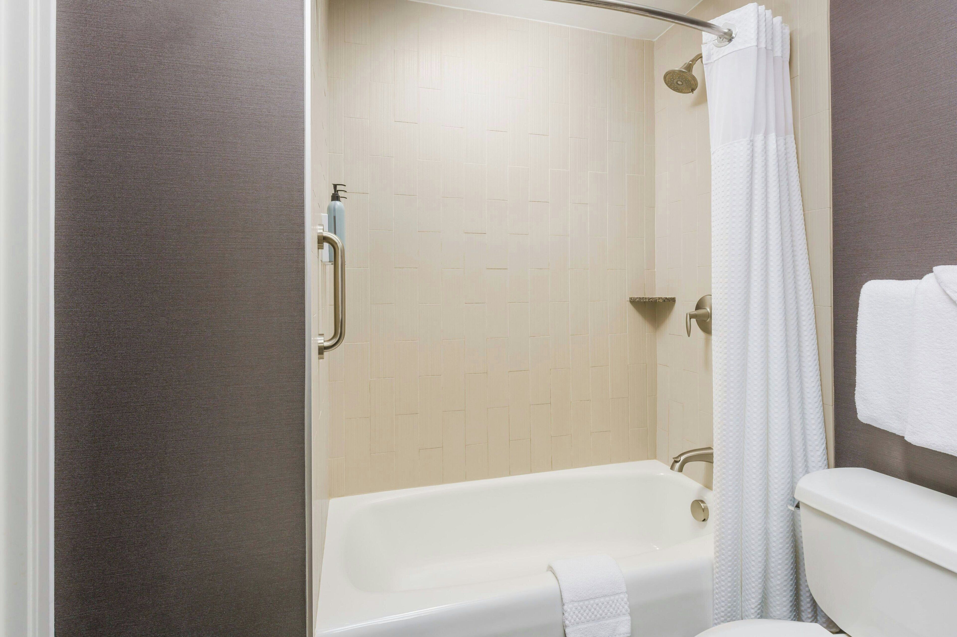 room, 2 queen beds, non smoking | bathroom | designer toiletries, hair dryer, towels, soap