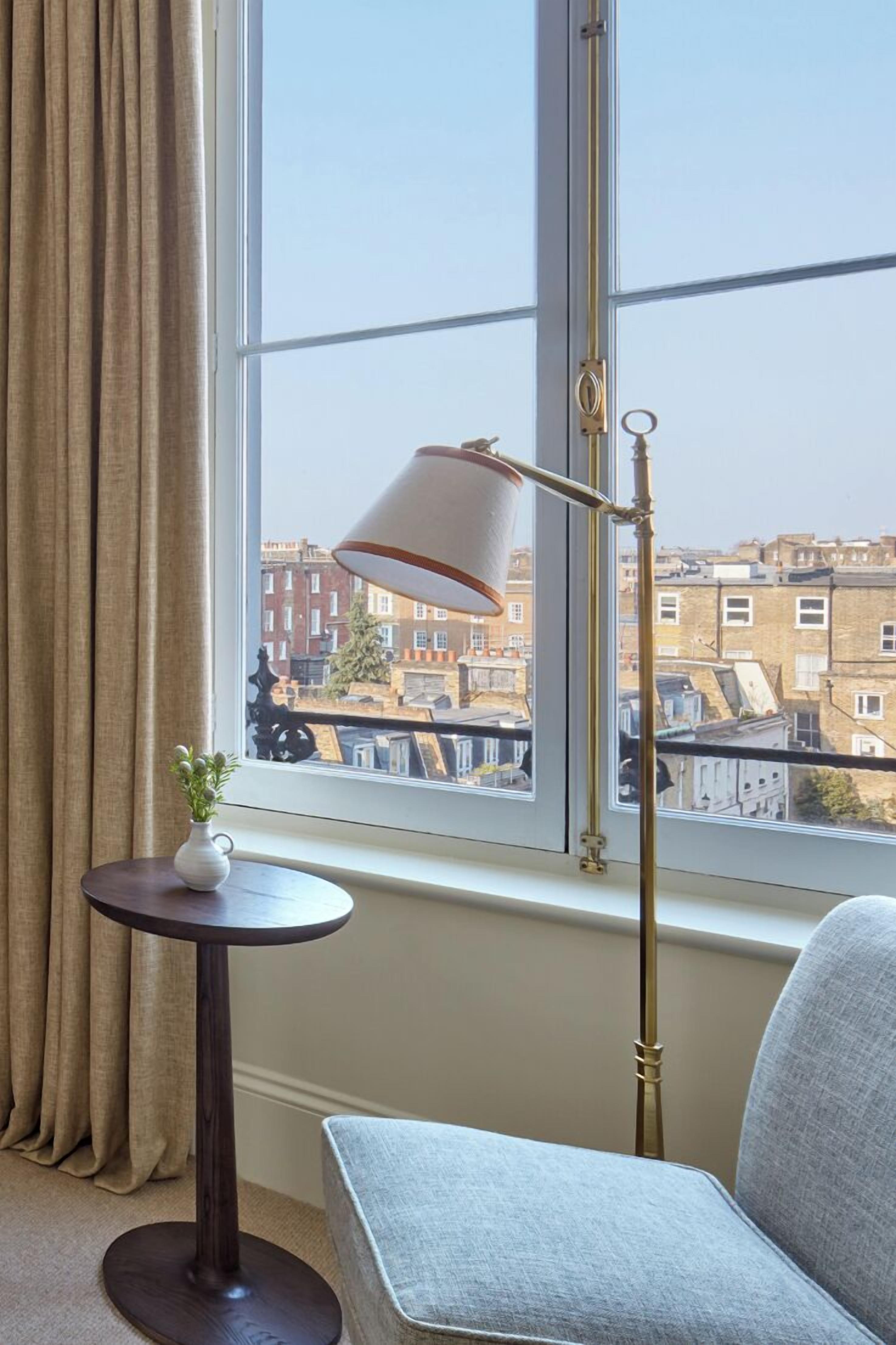 the single | street view