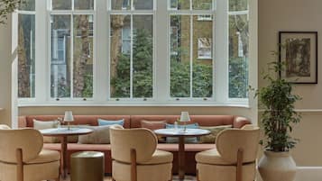 Breakfast, lunch, dinner served; British cuisine, garden views