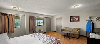 Red Roof Inn Dallas - DFW Airport North