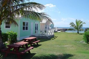 Exterior - Pelican Beach Villas (Marsh Harbour)