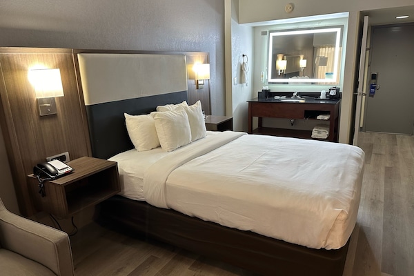 Bureau, espace de travail pour ordinateur portable