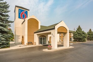 Exterior - Motel 6 Bozeman, MT (Bozeman)