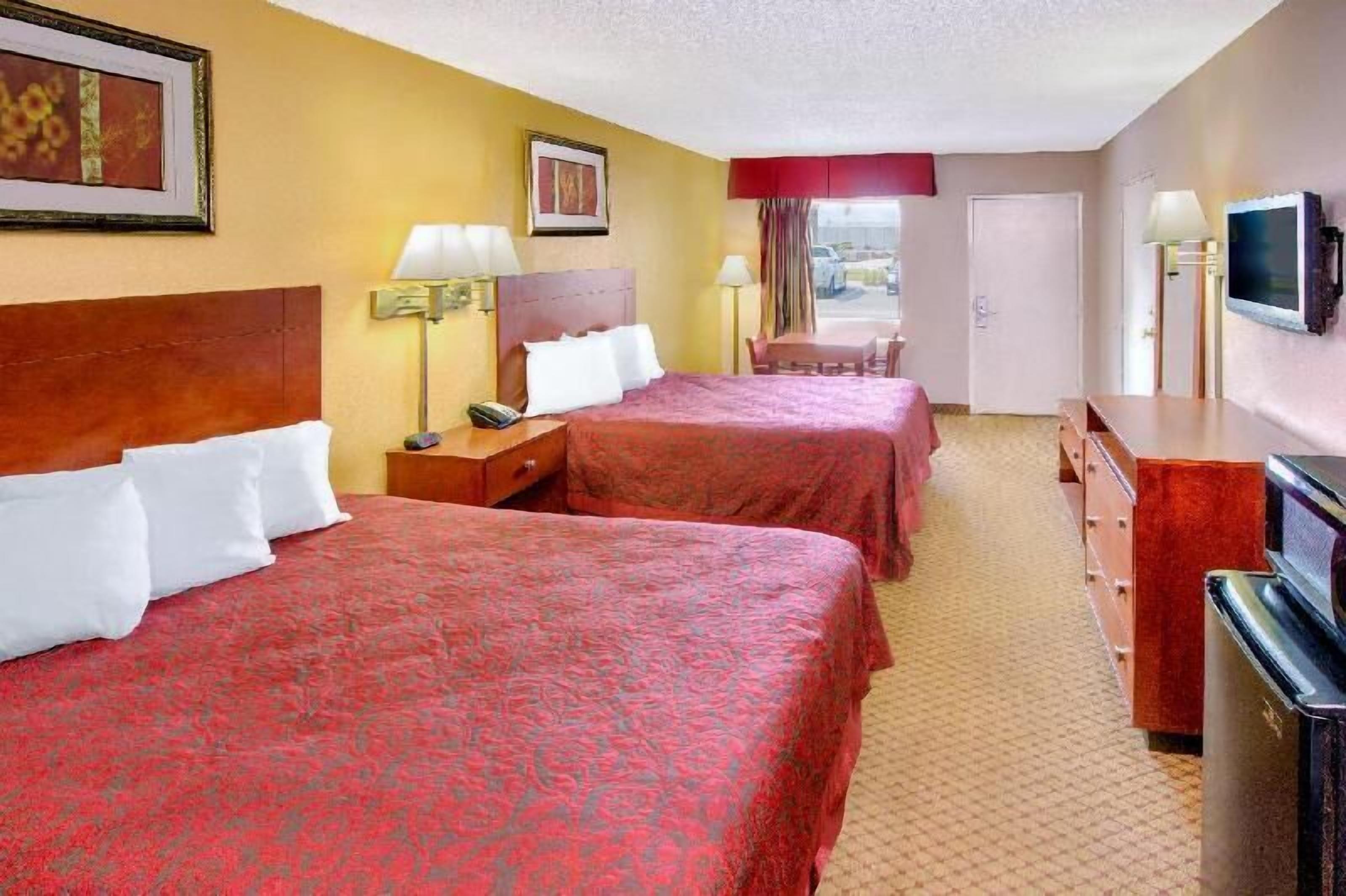 Desk, blackout drapes, iron/ironing board, free WiFi