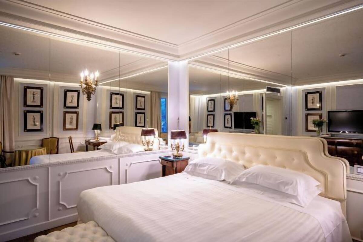 Down comforters, minibar, in-room safe, individually furnished