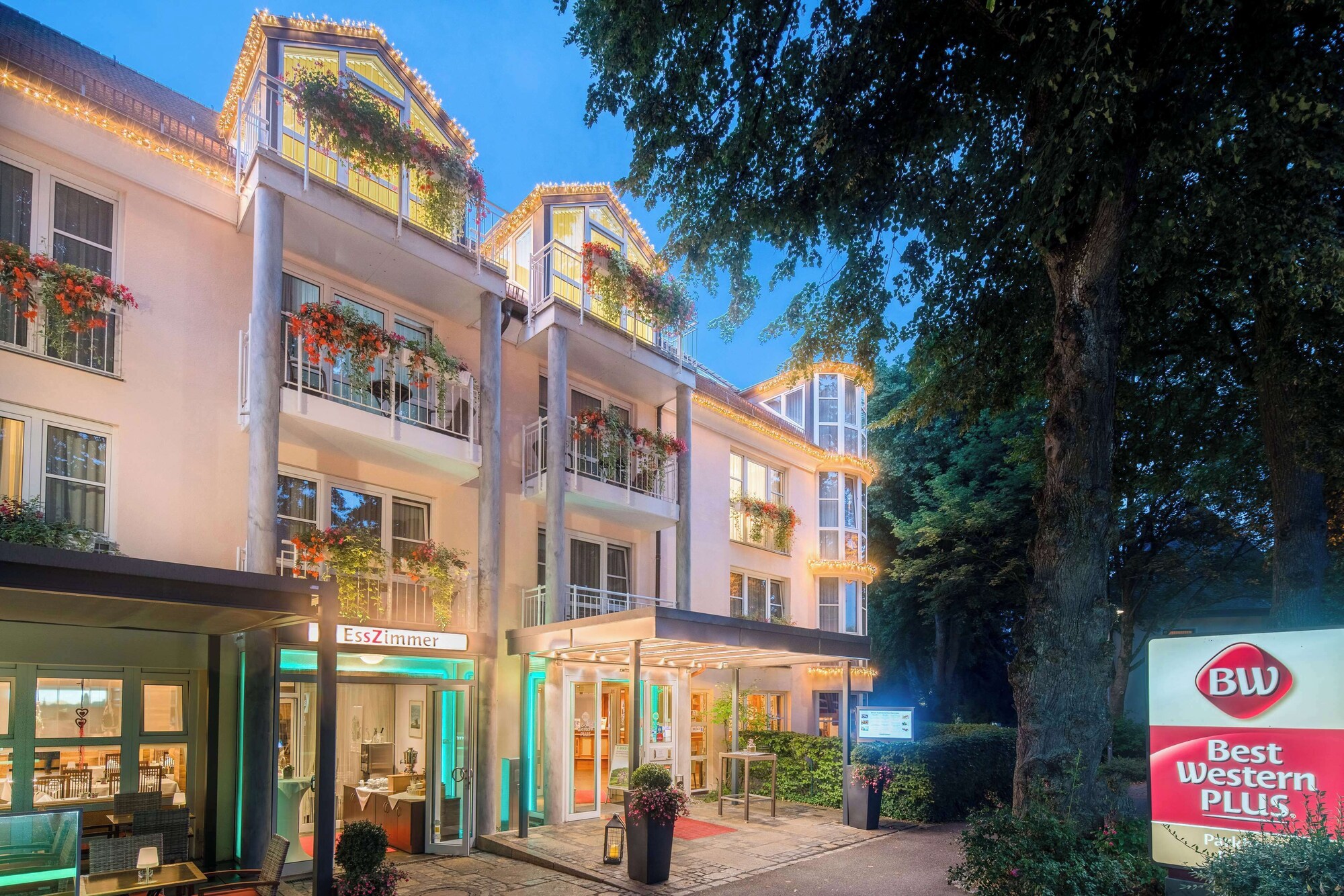 4 Star Hotels