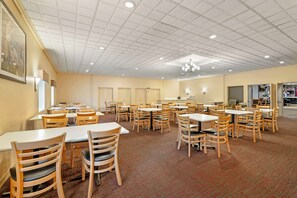 Desayuno buffet incluido todos los días