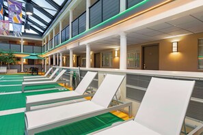 Piscine intérieure