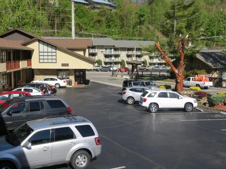 Mountain House Inn - Image 30