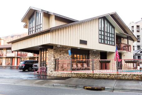 Mountain House Inn - Image 17