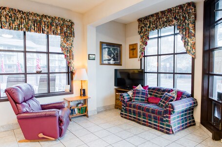 Mountain House Inn - Image 2