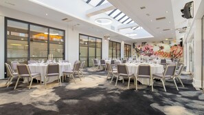 Instal·lacions cobertes per a la celebració de casaments