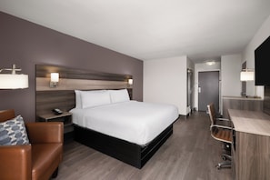 Standard Room, 1 King Bed