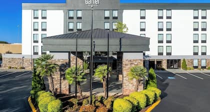 Garner Hotel August West by IHG