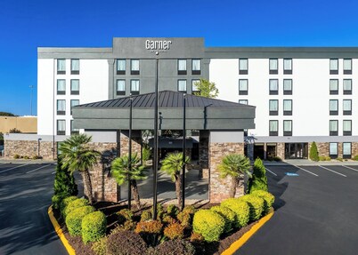 Garner Hotel August West by IHG