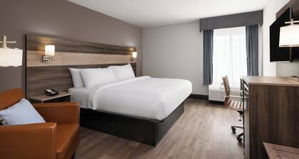 Garner Hotel August West by IHG