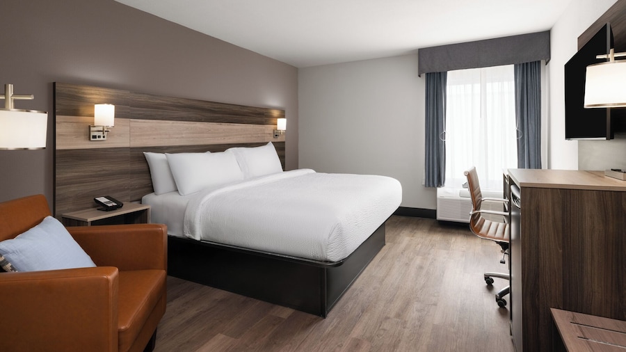 Garner Hotel August West by IHG