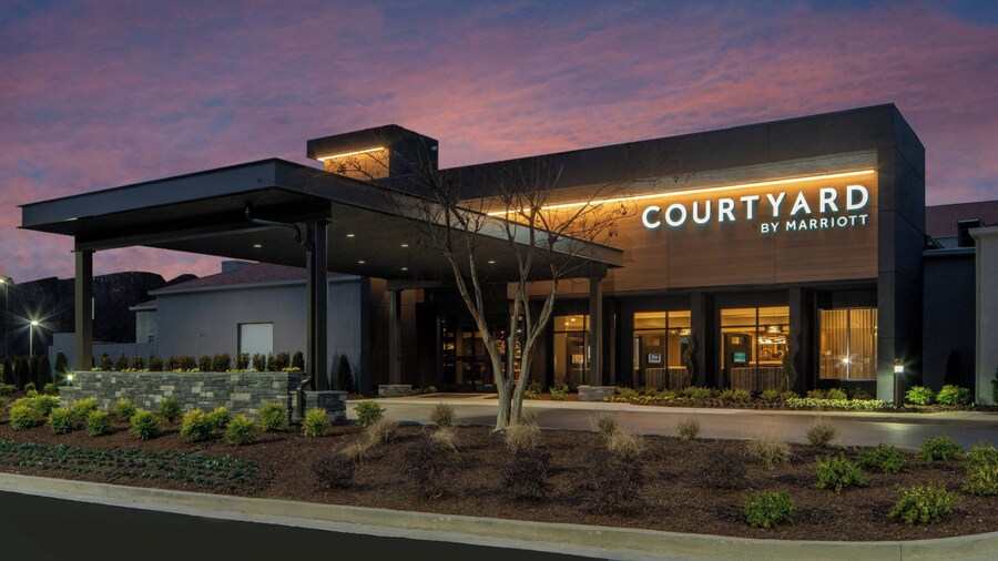 Courtyard by Marriott Memphis Airport
