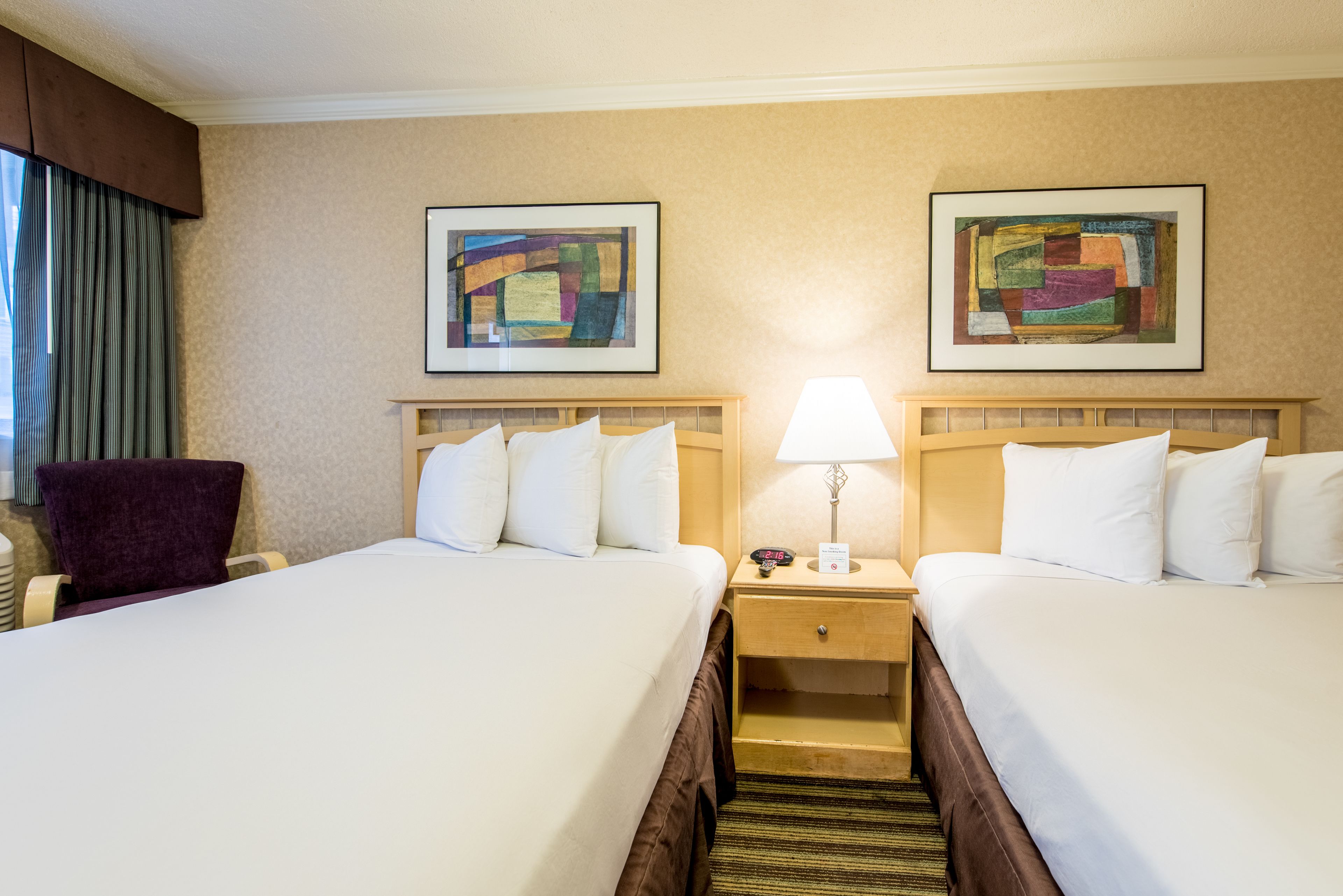 Photo - Civic Center Motor Inn