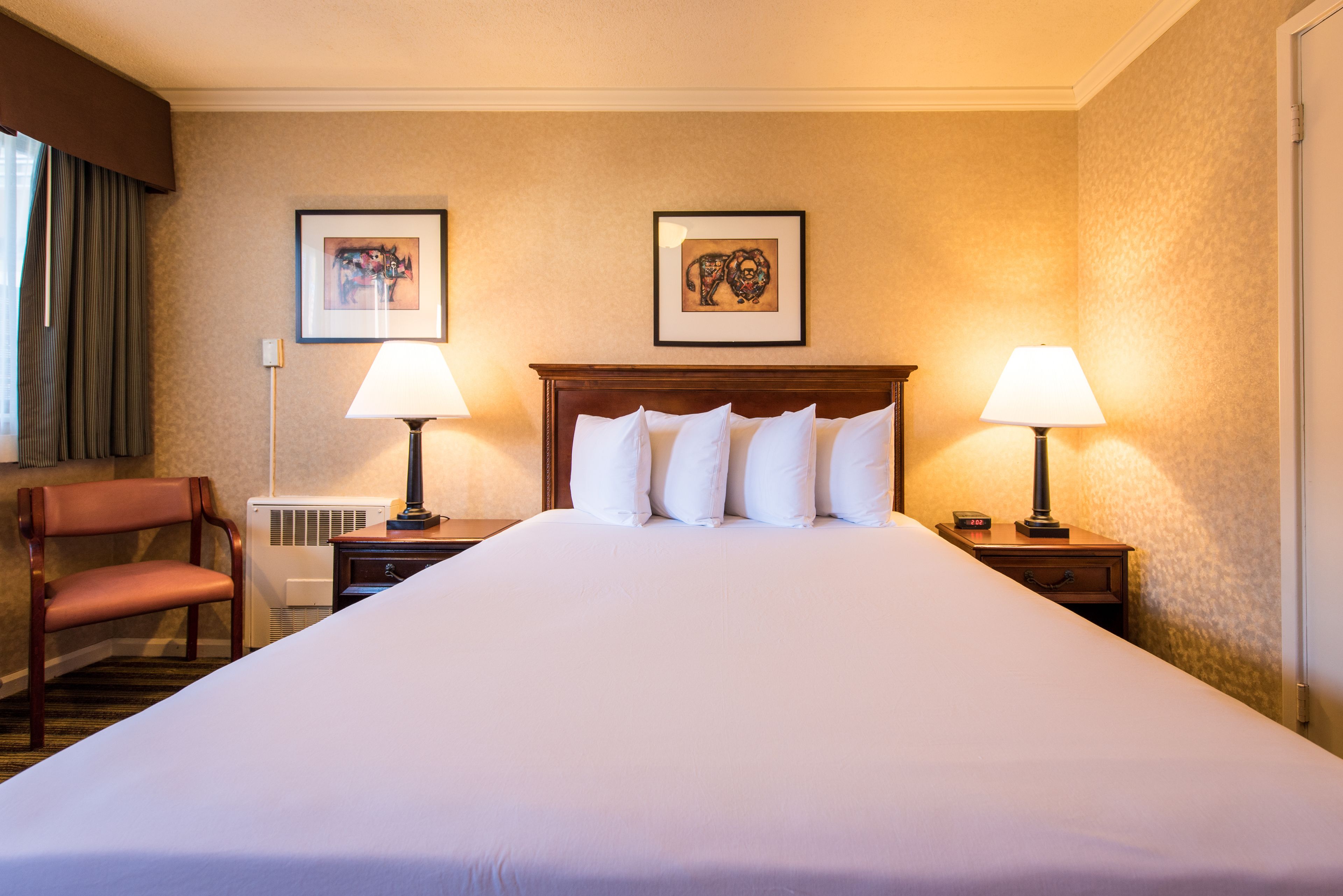 Photo - Civic Center Motor Inn