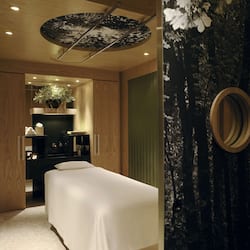 Salas de tratamientos para parejas, sauna, bañera de hidromasaje