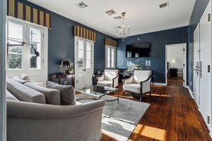 Pillowtop beds, in-room safe, desk, laptop workspace