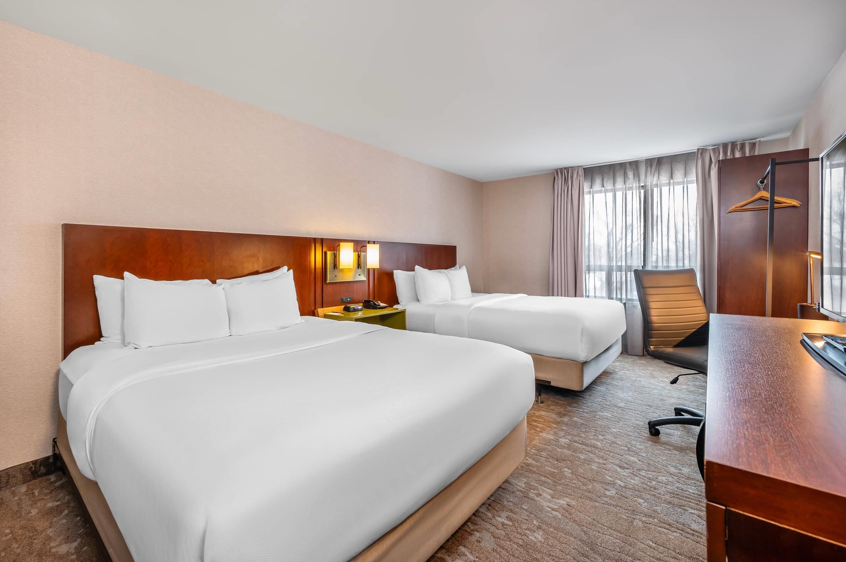 标准房, 2 张大床, 冰箱 | 高档床上用品、加厚床垫、特色家居、办公桌