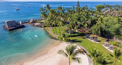 Courtyard by Marriott King Kamehameha's Kona Beach Hotel