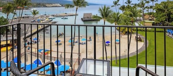Courtyard by Marriott King Kamehameha's Kona Beach Hotel