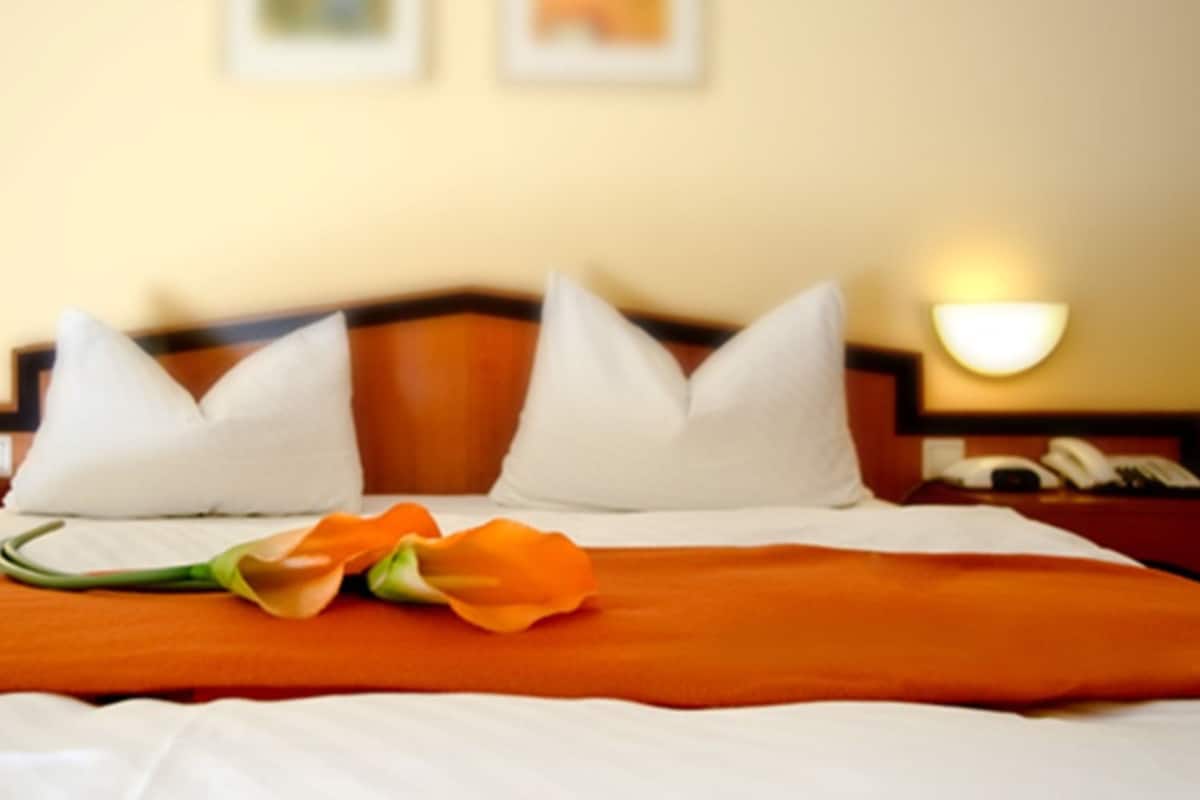 Standardzimmer | Allergikerbettwaren, Zimmersafe, Schreibtisch, Bügeleisen/Bügelbrett