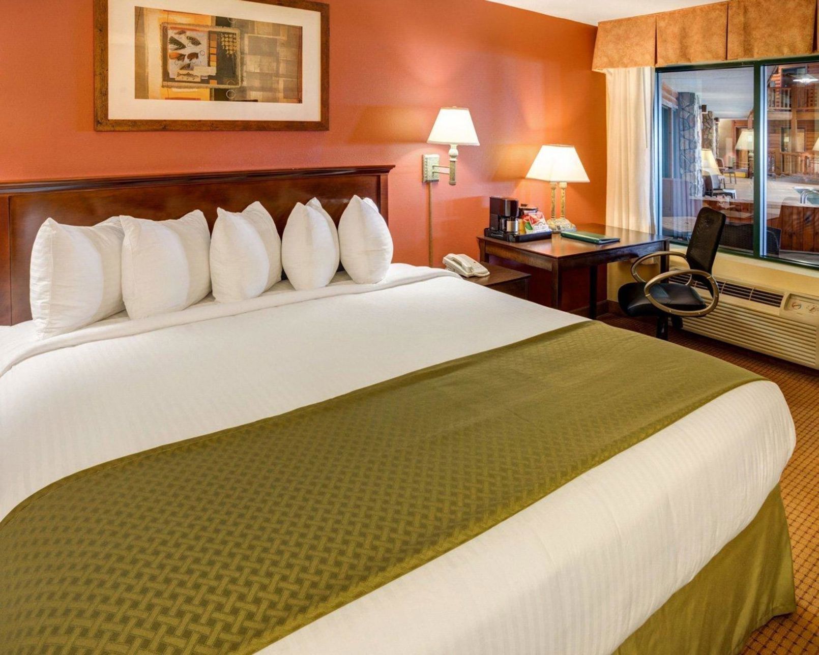 Desk, iron/ironing board, free WiFi, bed sheets