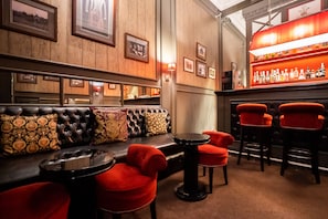 Bar (in der Unterkunft)