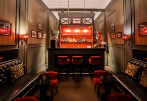 Bar (on property) - Grande Hotel do Porto (Porto)