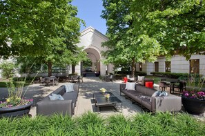 Terrace/patio - Hyatt Regency Deerfield (Deerfield)