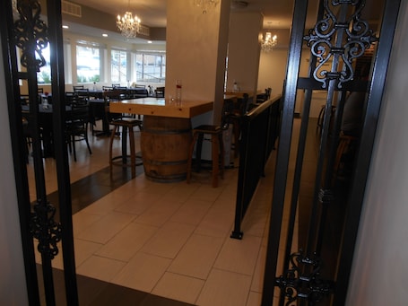Aire de restauration. Red Lion Inn & Suites Olympia, Governor Hotel