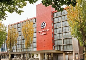 Exterior - Red Lion Inn & Suites Olympia, Governor Hotel (Olympia)