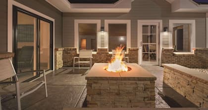 Country Inn & Suites by Radisson, Northfield, MN