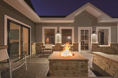 Country Inn & Suites by Radisson, Northfield, MN